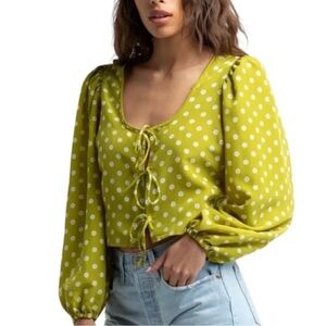 Levi’s XS puff sleeve lime green with white Daisy top